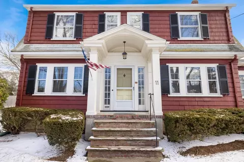 Exterior - 11 Bond St, Reading, MA 01867 photo 5 of 12