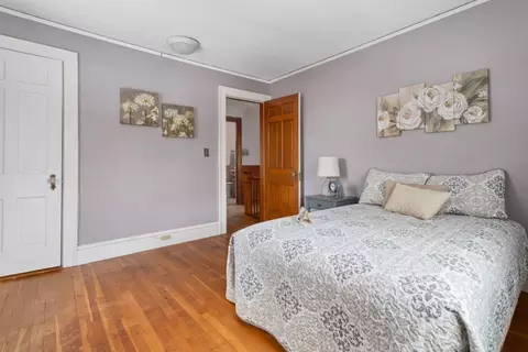 Bedroom - 11 Bond St, Reading, MA 01867 photo 3 of 10