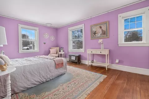 Bedroom - 11 Bond St, Reading, MA 01867 photo 6 of 10