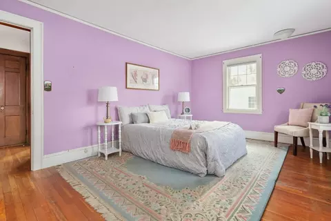 Bedroom - 11 Bond St, Reading, MA 01867 photo 8 of 10