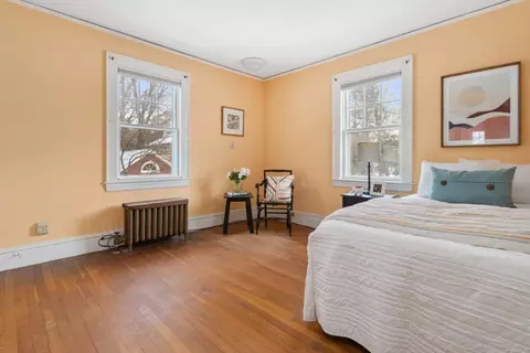 Bedroom - 11 Bond St, Reading, MA 01867 photo 4 of 10