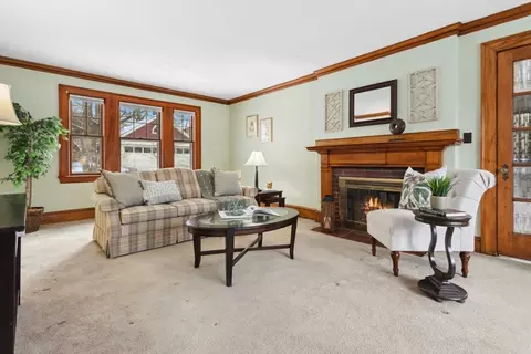 Living - 11 Bond St, Reading, MA 01867 photo 1 of 6