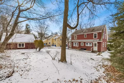 Exterior - 11 Bond St, Reading, MA 01867 photo 11 of 12