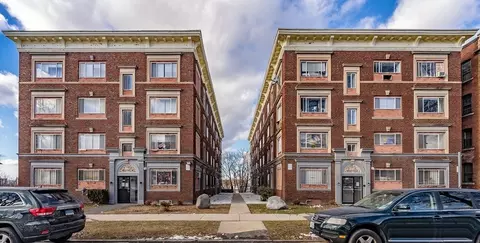 202-212 Pearl St, Springfield, MA 01105