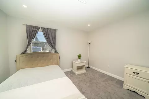 Bedroom - 692 Main St, Hanson, MA 02341 photo 3 of 5