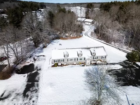 View/Area - 692 Main St, Hanson, MA 02341 photo 1 of 1