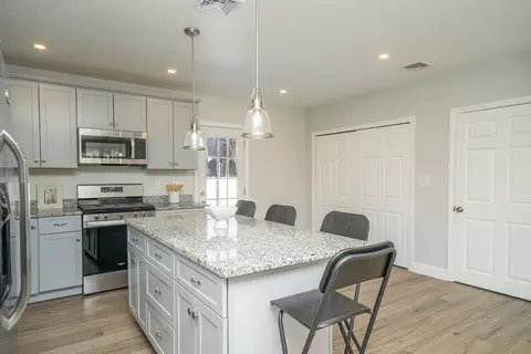 Kitchen - 692 Main St, Hanson, MA 02341 photo 2 of 6