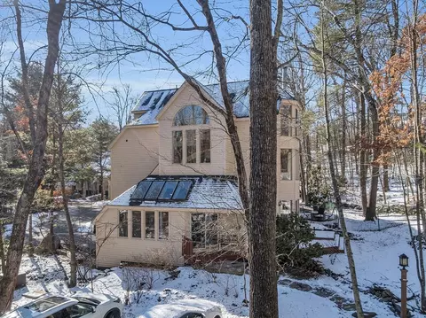 111 Brigham St #5F, Hudson, MA 01749