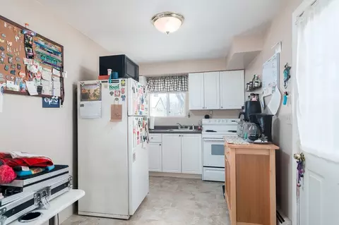 60 Commonwealth Ave, Worcester, MA 01604 photo 8