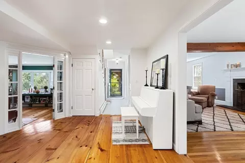22 Main St, Dover, MA 02030 photo 5