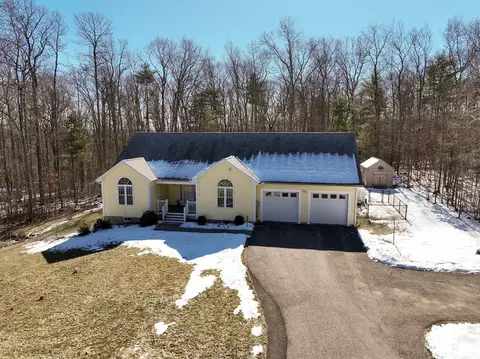 31 Donovan Rd, North Brookfield, MA 01535