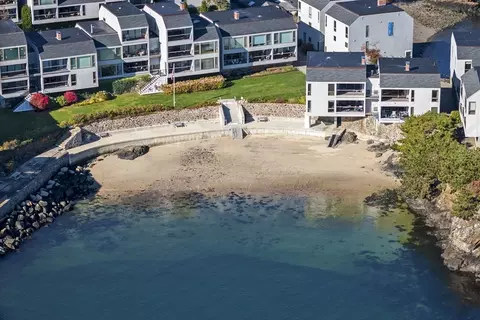 52 Tyler Row # B, Marblehead, MA 01945