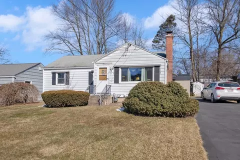 Exterior - 137 Croyden Ter, Springfield, MA 01104 photo 10 of 10