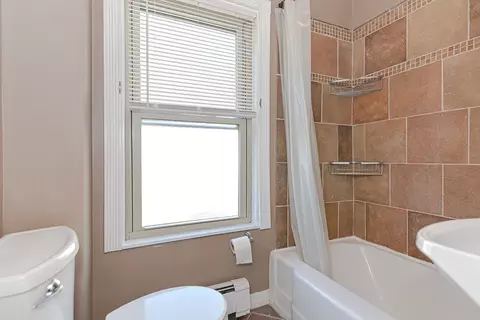 Bath - 1 Wilbur St, Everett, MA 02149 photo 3 of 4
