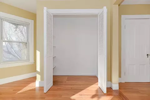 Entry Way - 1 Wilbur St, Everett, MA 02149 photo 3 of 3