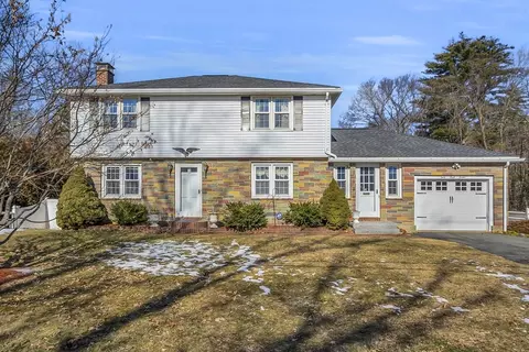 40 Plant Ave, Hudson, MA 01749