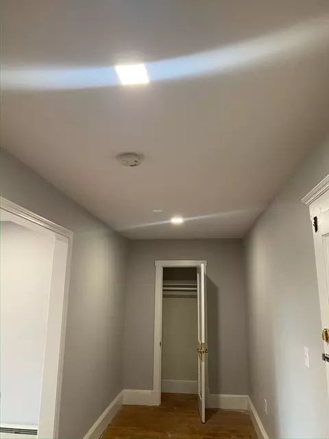 Entry Way - 33 Lincoln St, Lynn, MA 01902 photo 1 of 1