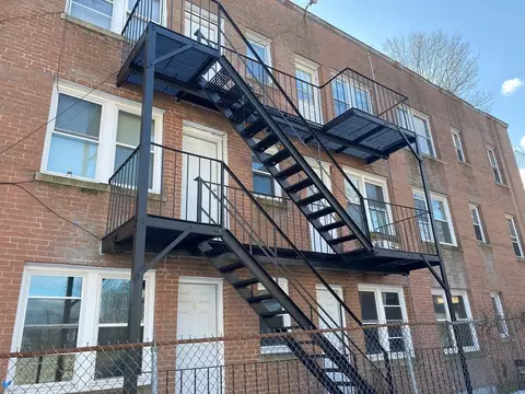 Exterior - 33 Lincoln St, Lynn, MA 01902 photo 6 of 11