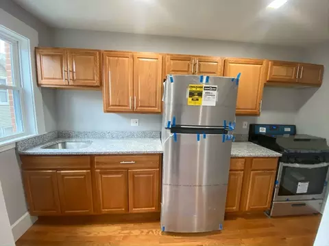 Kitchen - 33 Lincoln St, Lynn, MA 01902 photo 3 of 5
