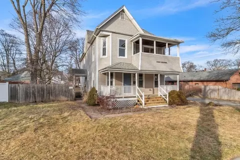 203-205 Allyn St, Holyoke, MA 01040