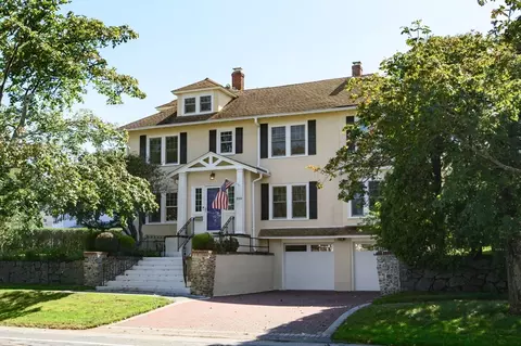 1099 Brook Rd, Milton, MA 02186
