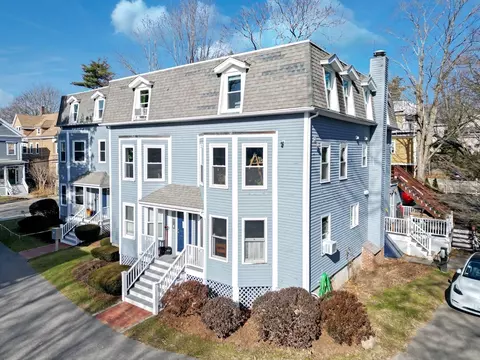 294 Chestnut Ave #4, Boston, MA 02130