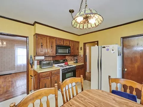 8 Bellingham Ave, Everett, MA 02149 photo 4