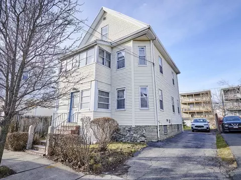 8 Bellingham Ave, Everett, MA 02149 photo 2