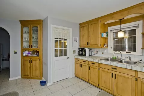 Kitchen - 121 Brandon Ave, Springfield, MA 01119 photo 2 of 4