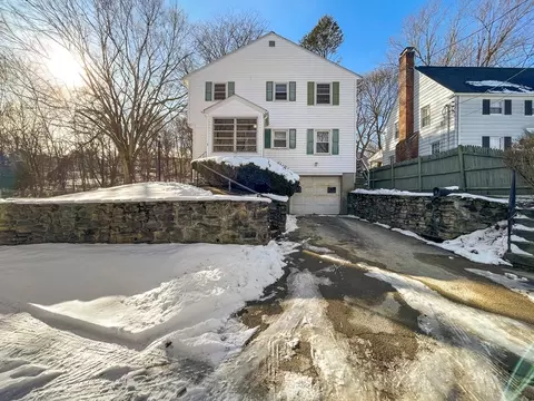 View/Area - 2 Peacedale Ave, Worcester, MA 01607 photo 5 of 5