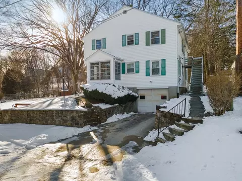 Exterior - 2 Peacedale Ave, Worcester, MA 01607 photo 4 of 7