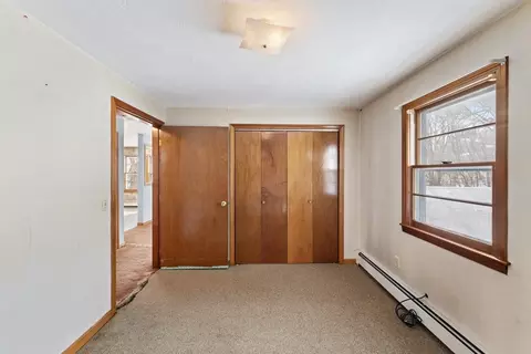 Bedroom - 2 Peacedale Ave, Worcester, MA 01607 photo 3 of 3