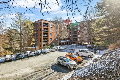 View/Area - 4 Summit Dr #511, Reading, MA 01867 photo 1 of 3