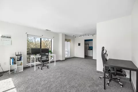 Living - 4 Summit Dr #511, Reading, MA 01867 photo 3 of 5