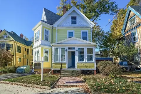 90 College Ave #2, Somerville, MA 02144