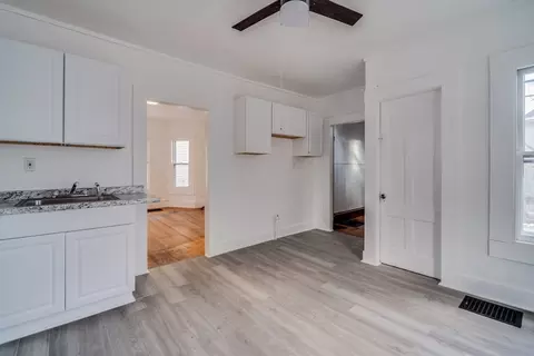 50 Home St, Springfield, MA 01104 photo 10