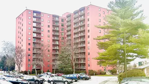 115 W Squantum St #815, Quincy, MA 02171