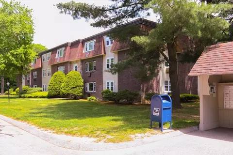 180 Main St #1105, Bridgewater, MA 02324