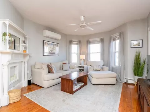 191 L St #2, Boston, MA 02127