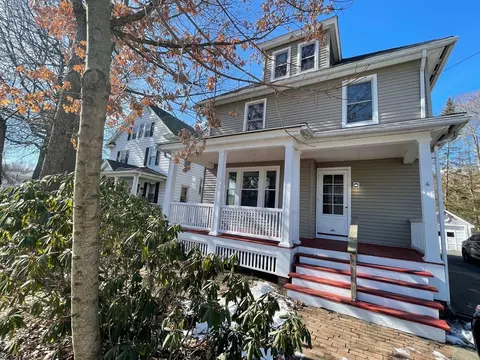 6 Primrose St, West Springfield, MA 01089