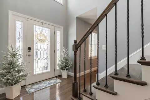 Entry Way - 30 Nightingale St, Fall River, MA 02721 photo 3 of 7