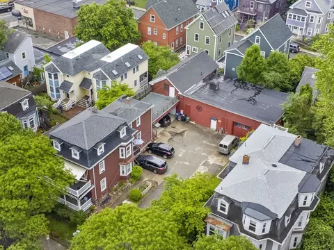 44 Russell St, Cambridge, MA 02140