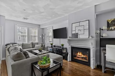 148 W 8th St #148, Boston, MA 02127
