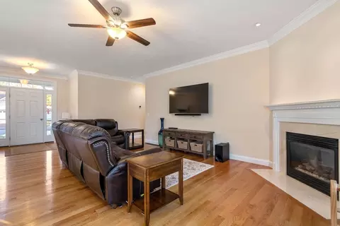 Living - 3 Easy St, Ayer, MA 01432 photo 2 of 7