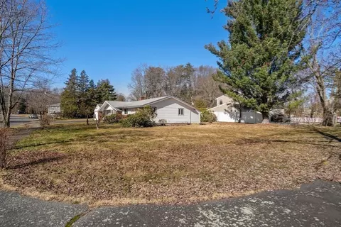 Exterior - 4 Scott Dr, Framingham, MA 01701 photo 2 of 9