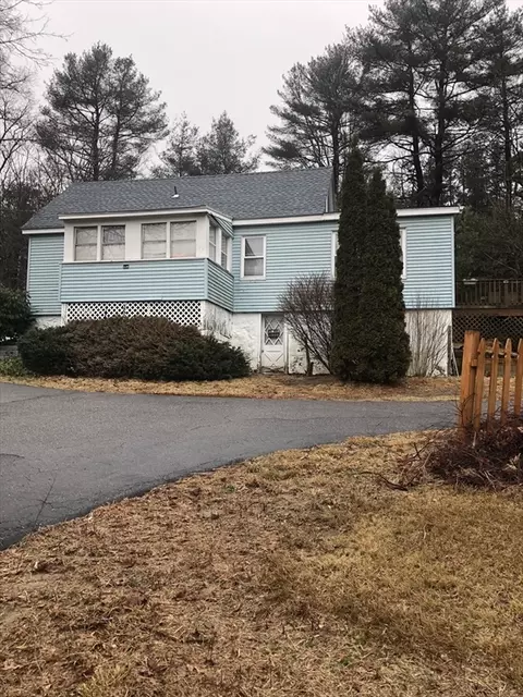 266 Pleasant St, Franklin, MA 02038