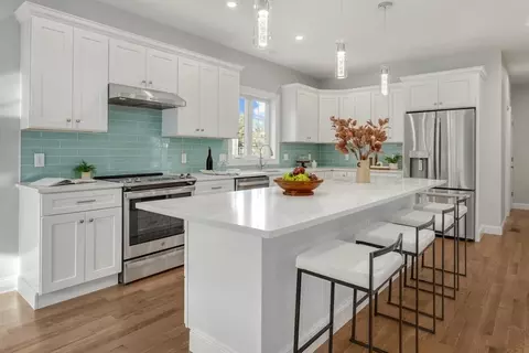 199 Forest St, Reading, MA 01867 photo 9