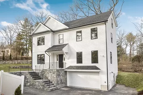 199 Forest St, Reading, MA 01867
