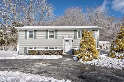 Exterior - 168 Bridge St, Raynham, MA 02767 photo 3 of 5
