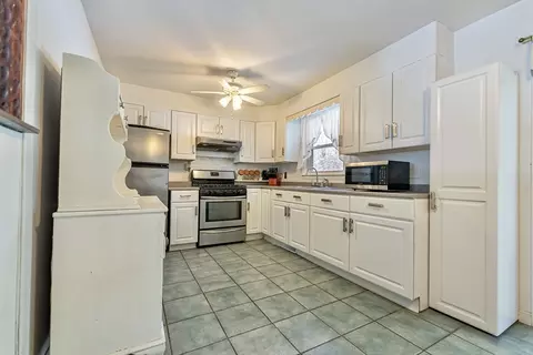 Kitchen - 168 Bridge St, Raynham, MA 02767 photo 2 of 4